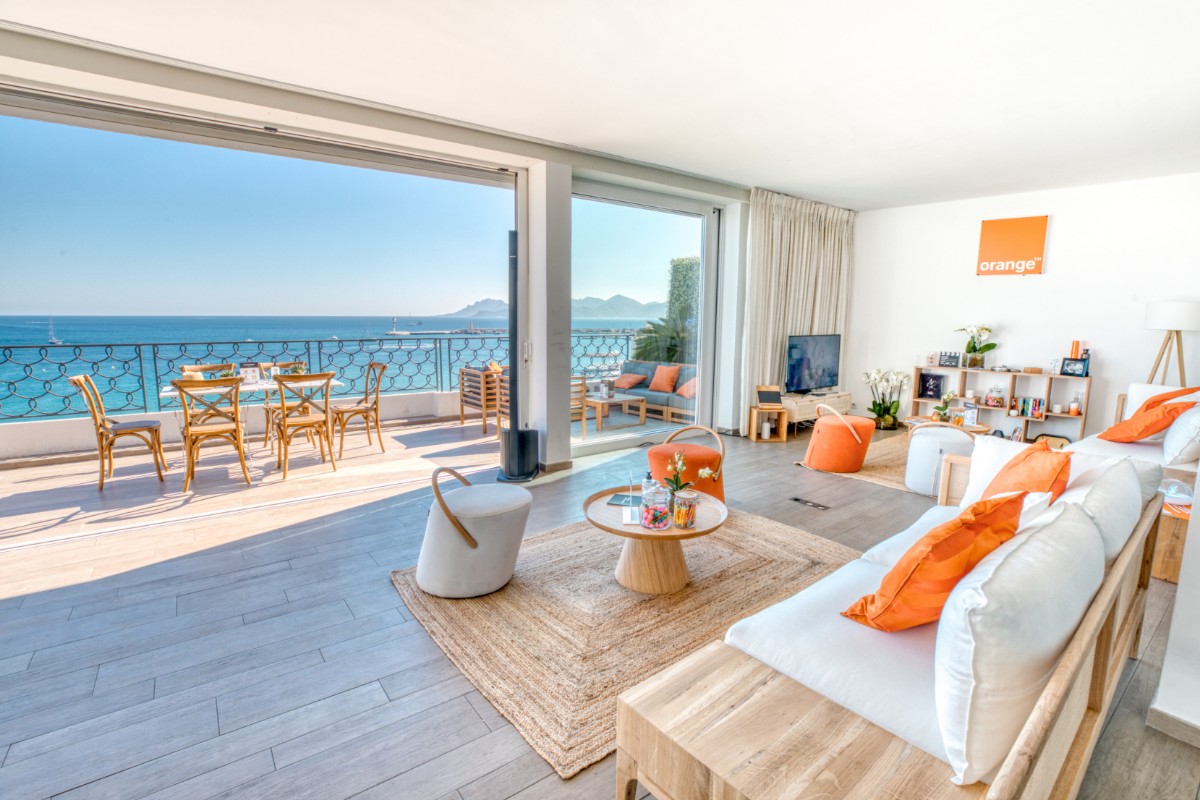 hospitality space curated for Orange during Cannes Film Festival 2021 by Hypee, to host meetings, private parties and product showcase.